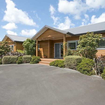 Kaimai Country Lodge Катикати Екстериор снимка