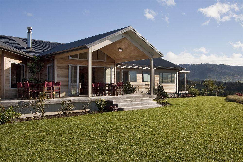 Kaimai Country Lodge Катикати Екстериор снимка