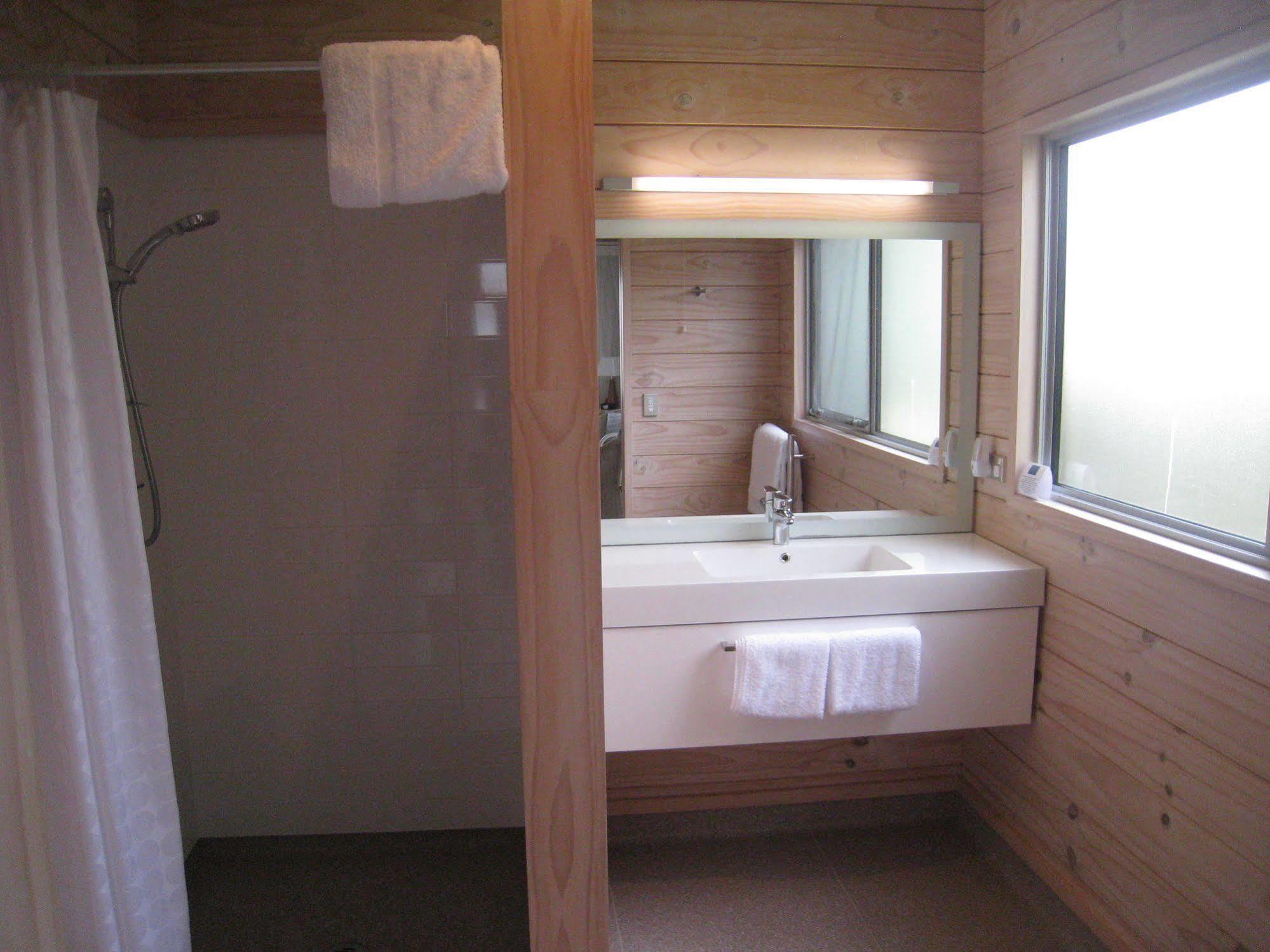 Kaimai Country Lodge Катикати Екстериор снимка