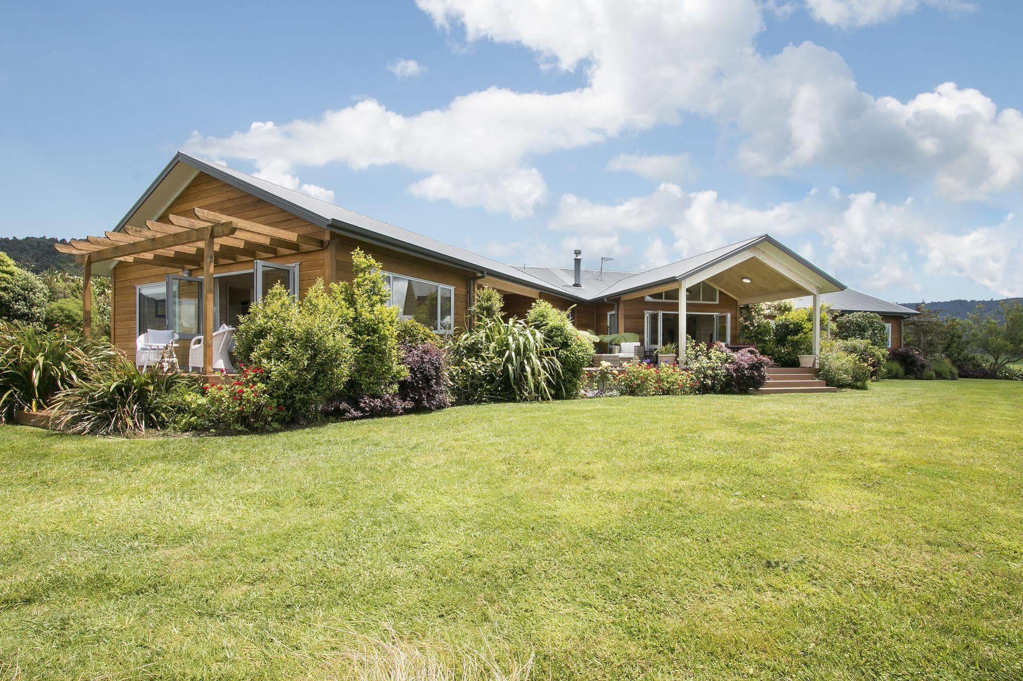 Kaimai Country Lodge Катикати Екстериор снимка